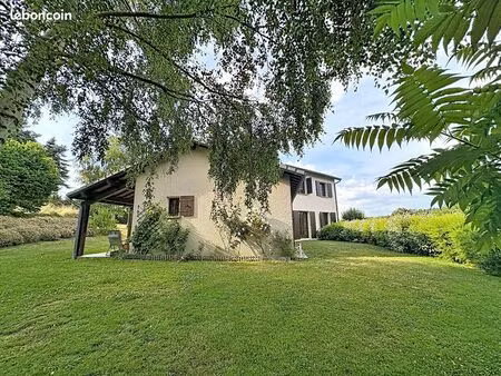 maison 8 pièces 165 m²