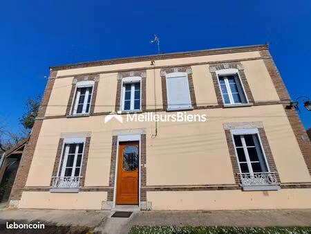maison 6 pièces 137 m²
