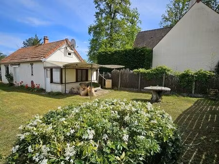 charmante maisonnette avec jardin arboré de 337 m²