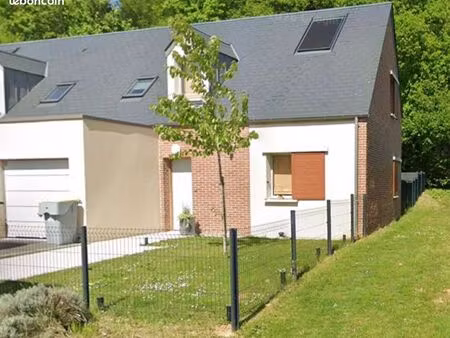 maison 4 pièces 85 m² avec garage et jardin