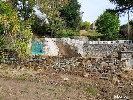 vente d'un terrain constructible dans le cézallier