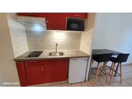 studio 1 pièce 24 m²