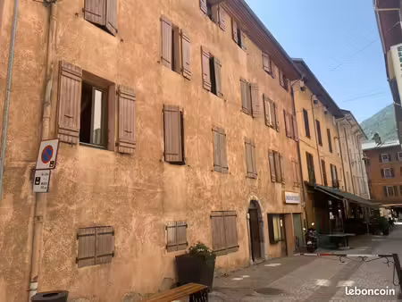 appartement 4 pièces 53 m²