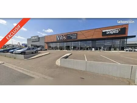 local commercial 880 m² auxerre