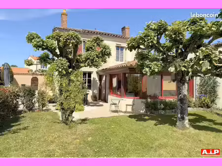 maison 6 pièces 147 m²