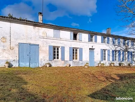 maison charentaise