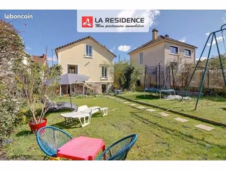 maison 6 pièces 110 m²