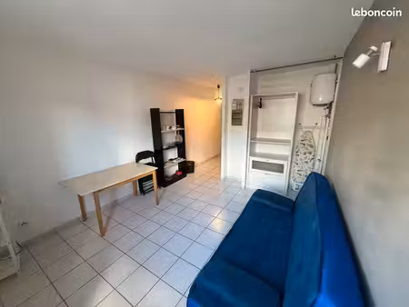 studio lumineux – 20m² – schoelcher – charges comprises : eau + électricité