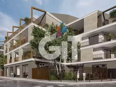 local commercial 140 m²