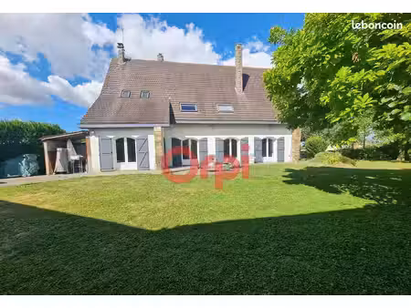 maison 8 pièces 198 m²