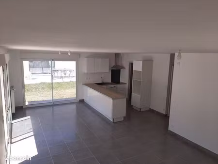 maison à louer saint saturnin 88m2