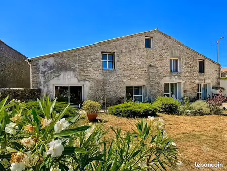 propriété 8 pièces 320 m²