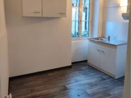 studio château du loir libre de suite
