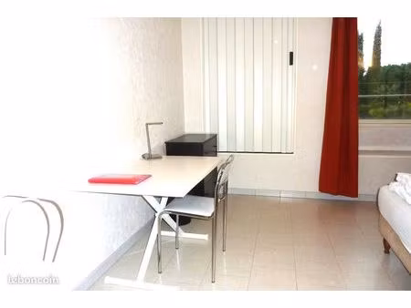 studio meublé