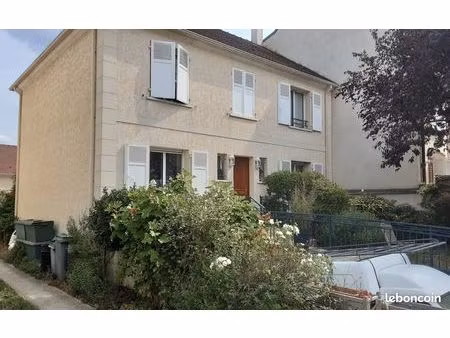 maison de 2005  premier propriétaire