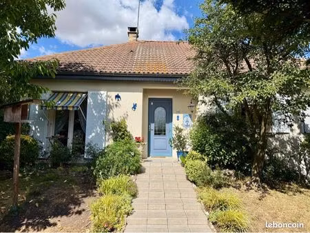 charmante maison de 109m2 avec jardin arboré à troyes - 3 chambres - climatisation réversi