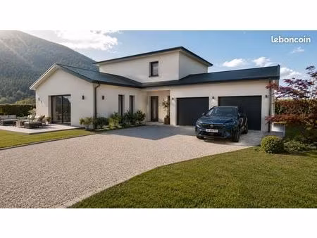 maison 5 pièces 141 m²
