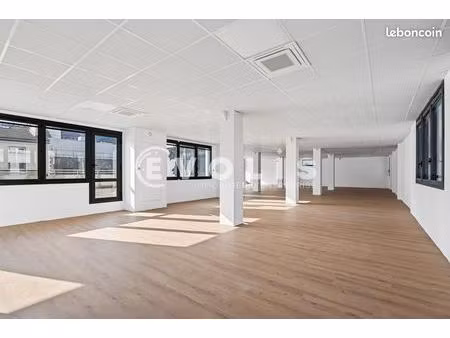 bureaux 436 m²