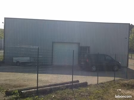 local 175 m² vannes
