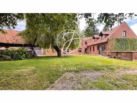 propriété 6 pièces 250 m²