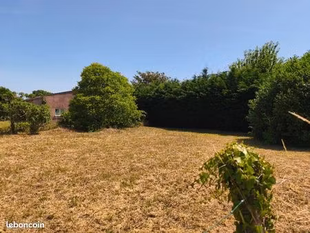 terrain 1 099 m² saint sornin