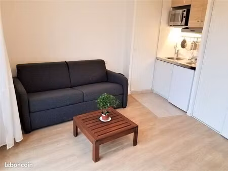 studio t1 meublé 19 44 m2 récent + parking souterrain - proche gare rer e