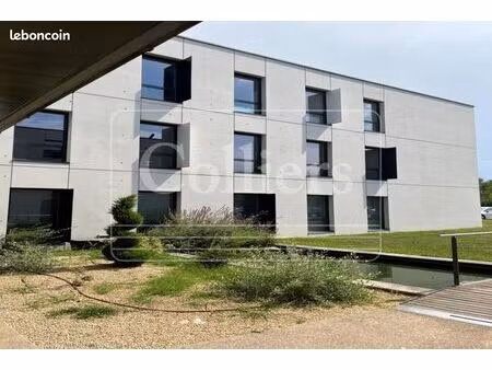 bureaux 2 181 m²