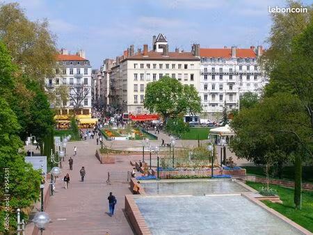 droit au bail restauration sans extraction place carnot