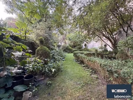 maison 7 pièces 280 m²