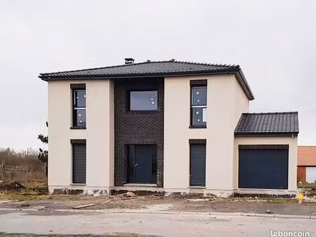 maison 6 pièces 145 m²