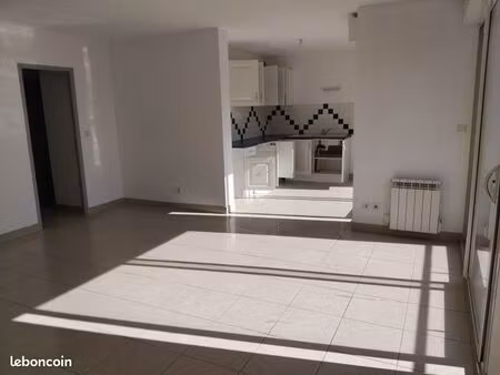 appartement propre très lumineux