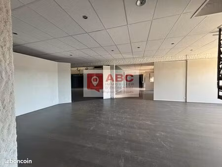 bureaux 470 m² theza
