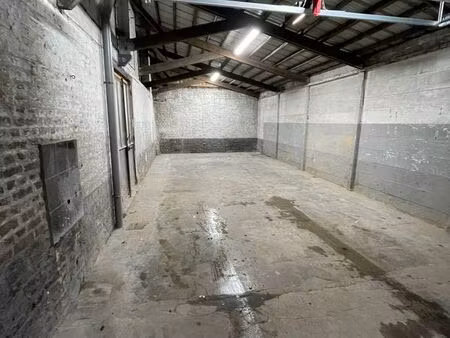 local 53 m² stockage