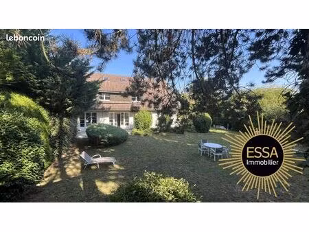 propriété 10 pièces 250 m²