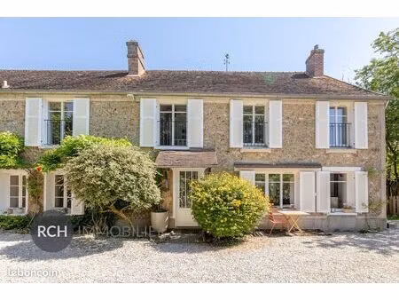 maison 7 pièces 185 m²