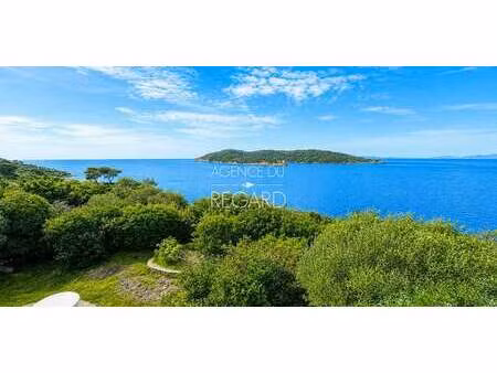 propriété en bord de mer ile du levant (83)