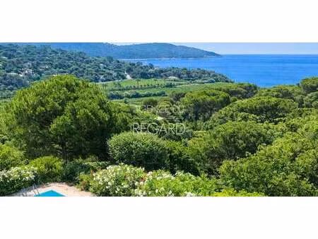 propriété avec piscine en bord de mer la croix-valmer (83)