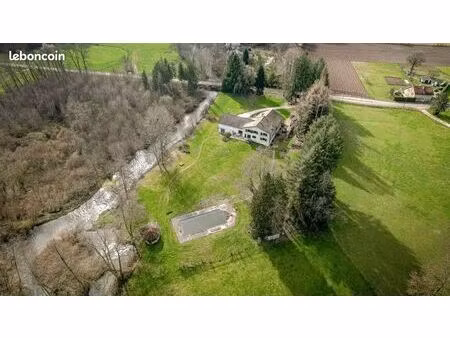 moulin 12 pièces 568 m²