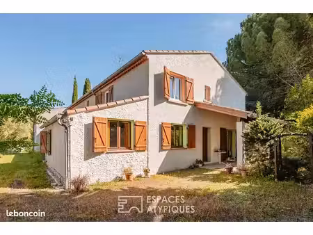 maison 8 pièces 230 m²