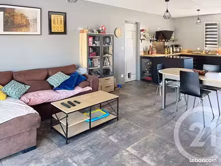 pavillon 4 pièces 81 m²