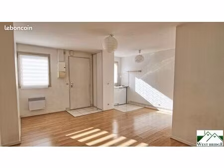 studio 1 pièce 25 m²