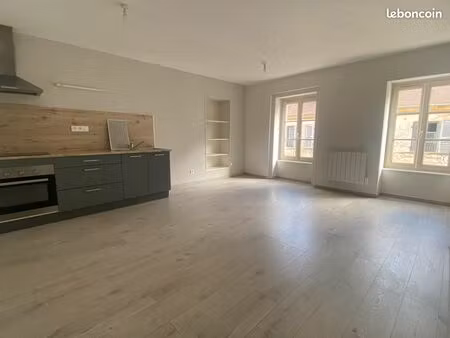 charmant t2 de 38 m² à gray