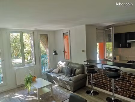 location appart meublée t2 57m2