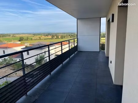 t2 récent de 55 m² avec garage double à jonage