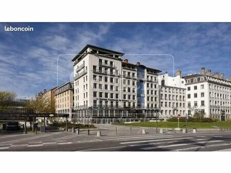 bureaux 504 m²