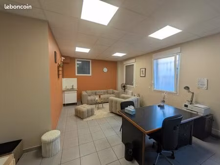 à louer – bureau de consultation de 26 m² – meyzieu centre