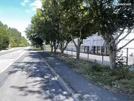local industriel 1 284 m²