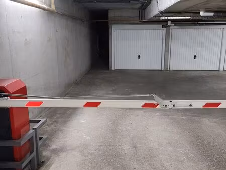 local stockage / box à louer