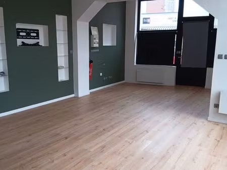 local commercial 50 m2
