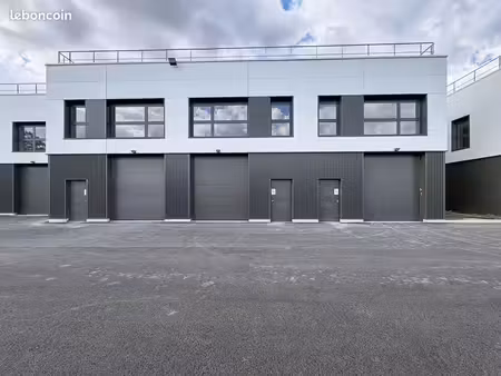 local d'activité 2 217 m²